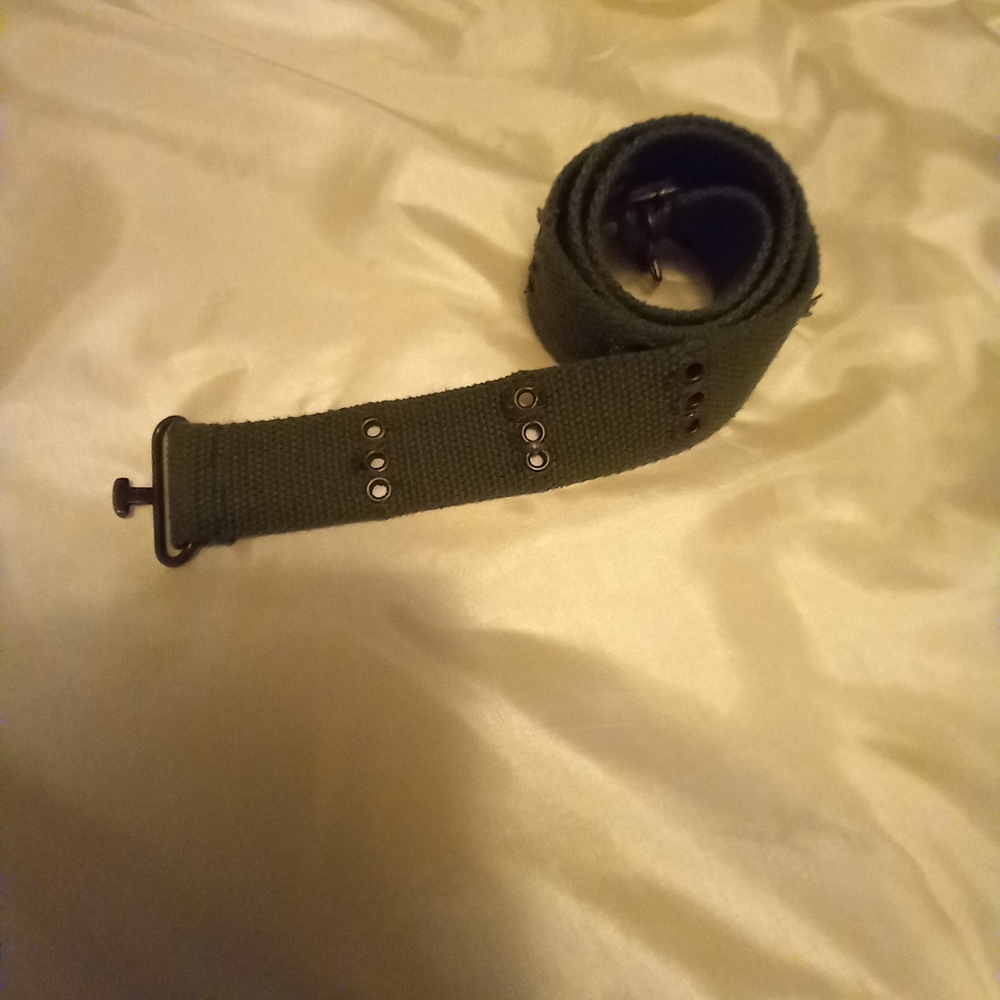 Women's olive green belt